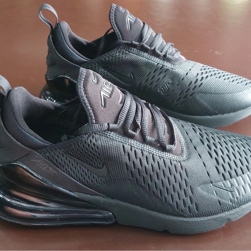 Nike Air Max 270 Triple Black Sneakers